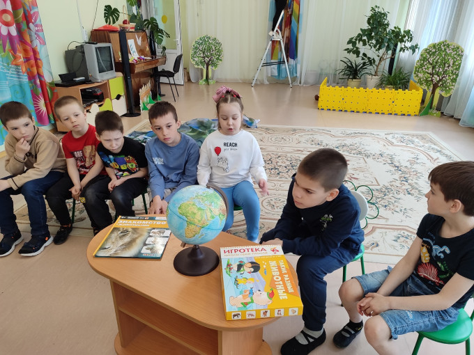 Занятие по позновательному развитию в старшей группе Занятие по позновательному развитию в старшей группе.